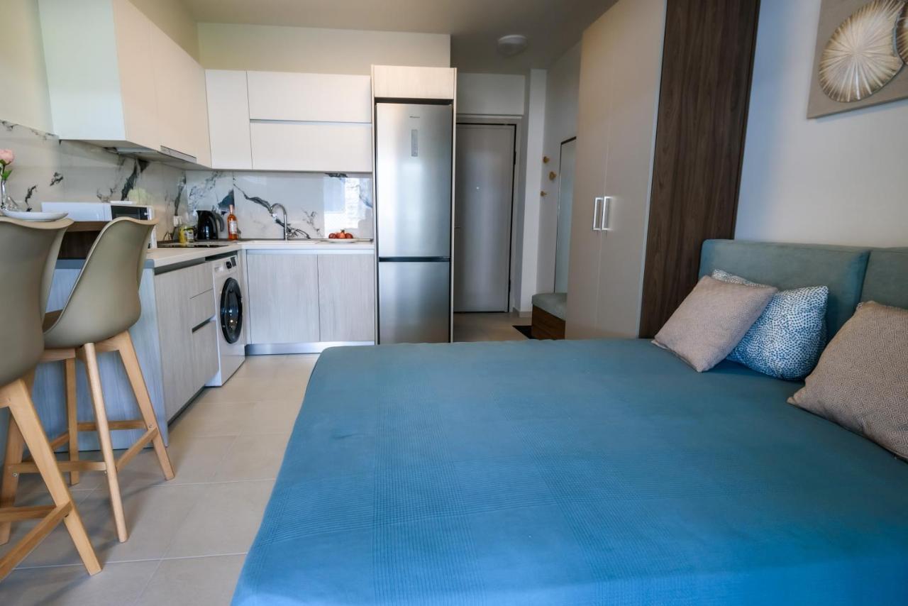 Itaka Studio Apartments - Halkidiki Suites Com Nikíti Eksteriør bilde