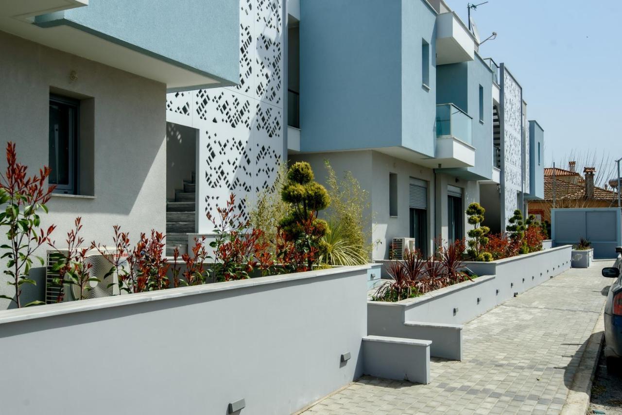 Itaka Studio Apartments - Halkidiki Suites Com Nikíti Eksteriør bilde