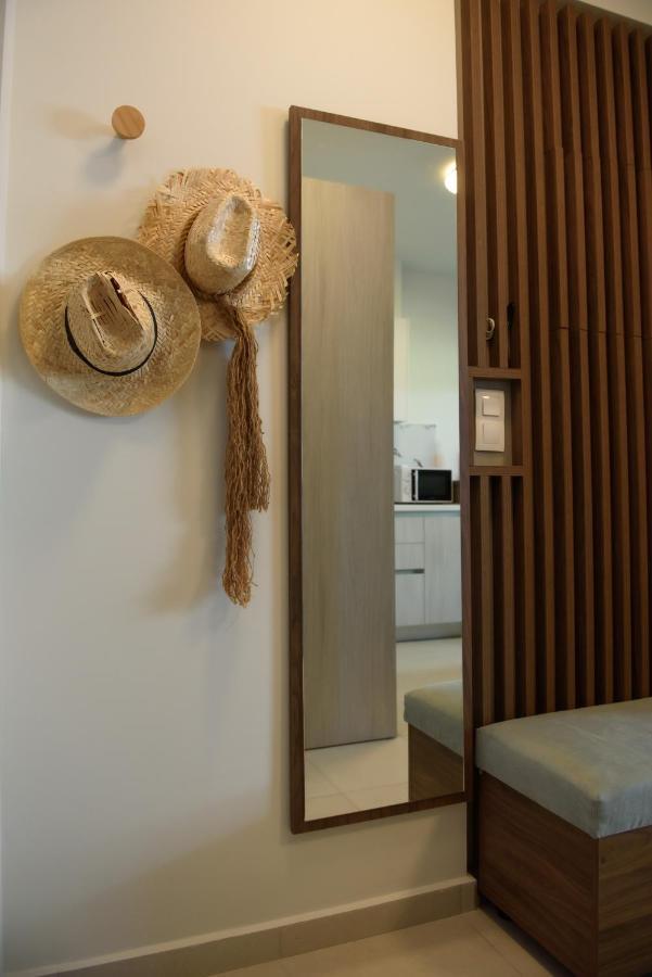 Itaka Studio Apartments - Halkidiki Suites Com Nikíti Eksteriør bilde