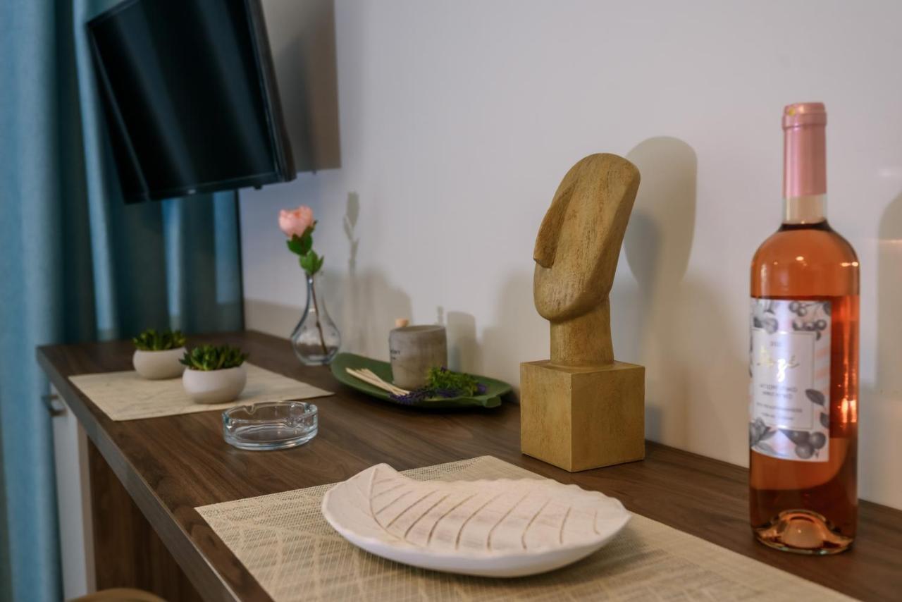 Itaka Studio Apartments - Halkidiki Suites Com Nikíti Eksteriør bilde